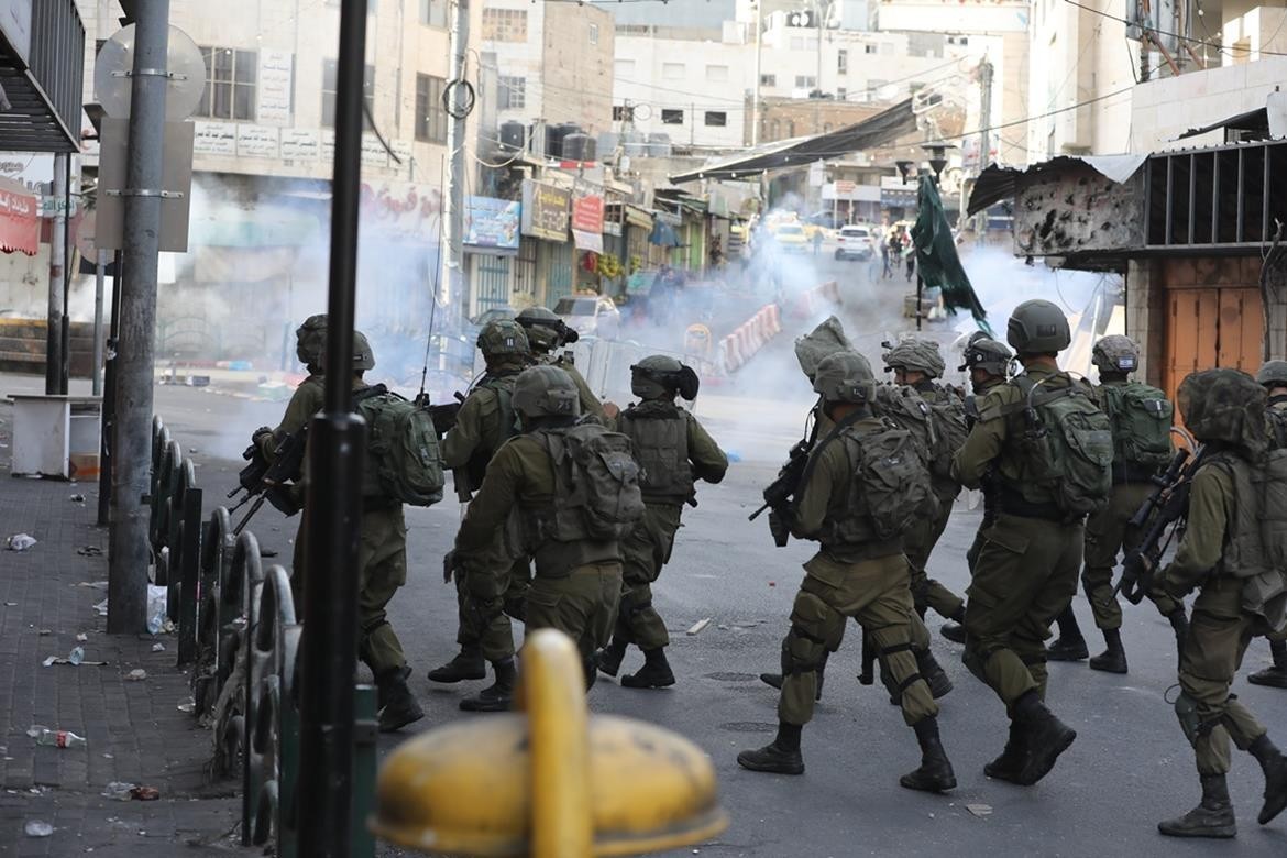 قوات الاحتلال تعتقل شقيقين من القدس المحتلة