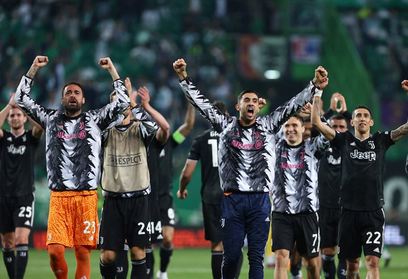 يوفنتوس ينتزع فوزا في اللحظات الأخيرة أمام فيرونا ويتصدر الدوري