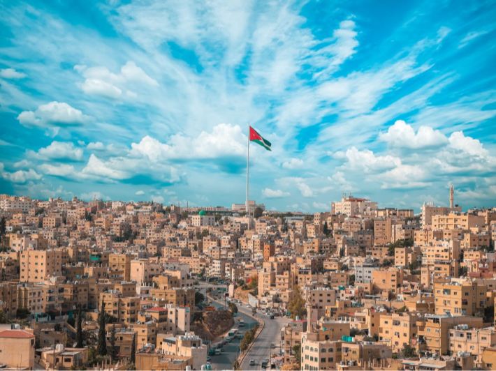 31.7 مليار دينار مديونية  المملكة لنهاية آب الماضي