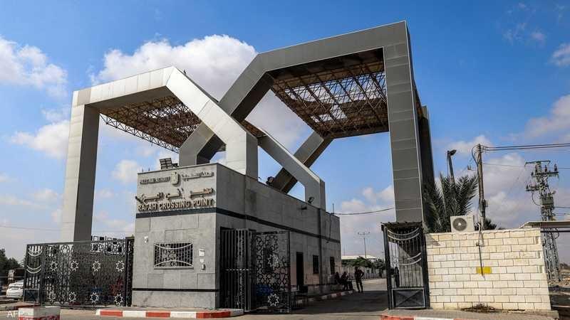 تقارير مصرية : فتح رفح لاستقبال المصابين الفلسطينيين