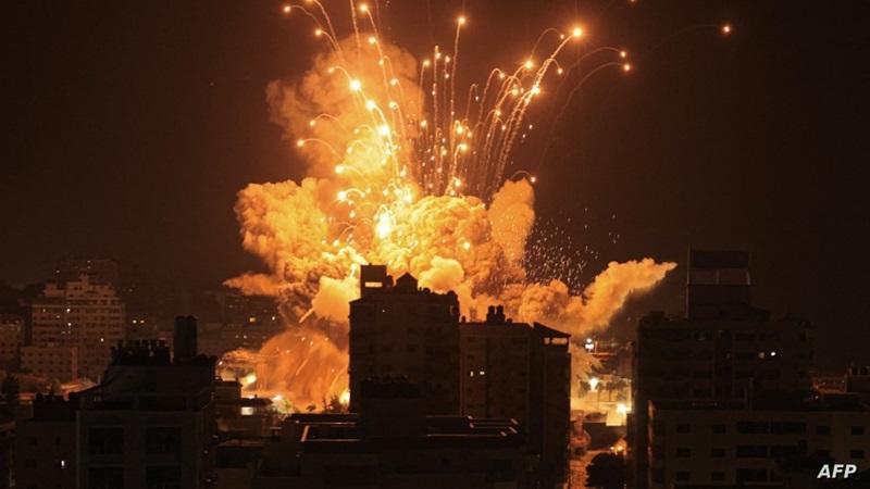 الاحتلال قصف غزة بما يعادل قنبلتين نوويتين