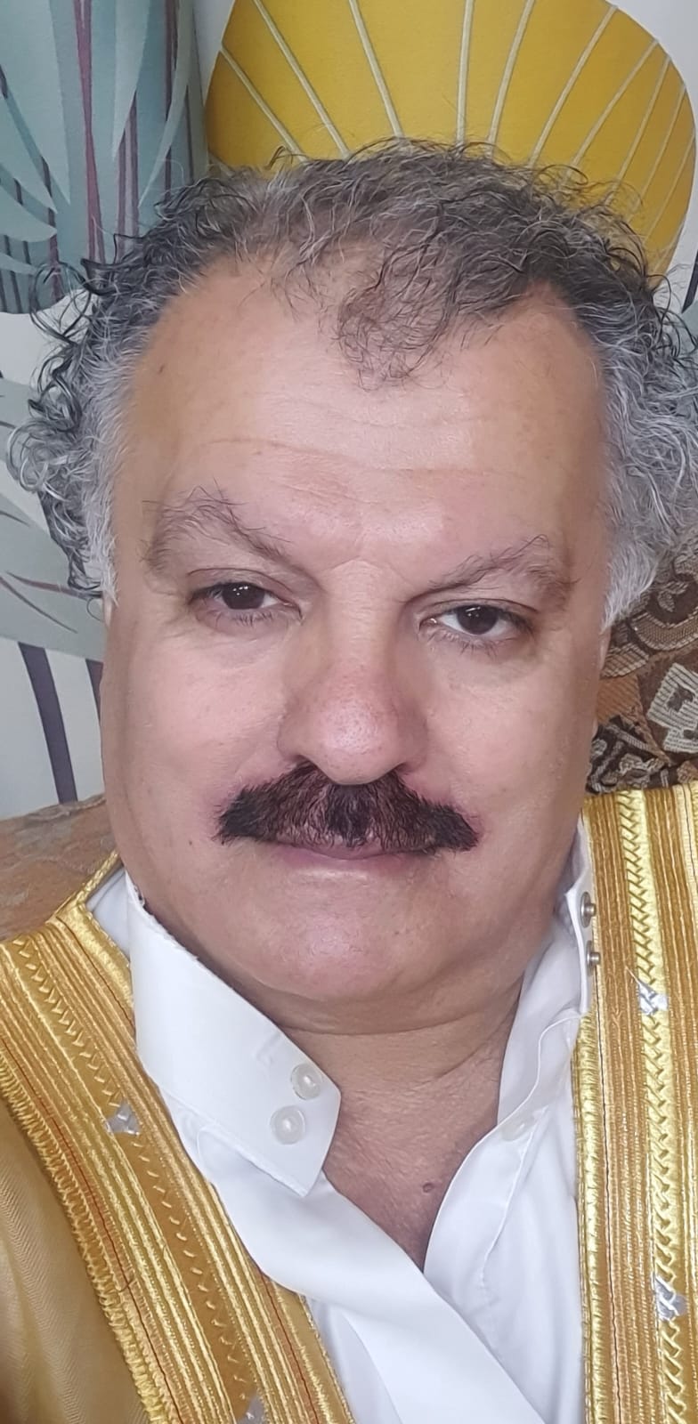 عمل الشباب أولأ... قبل حكاية التمكين