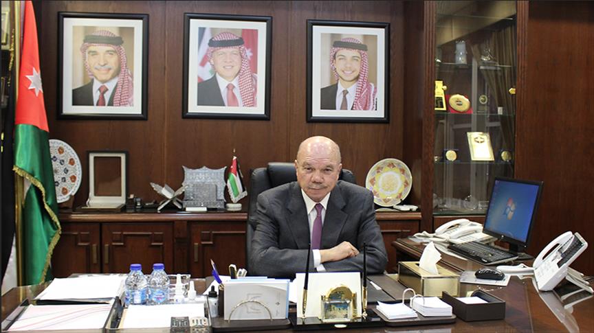 الفايز يؤكد أهمية إجراء الحوارات مع طلبة الجامعات