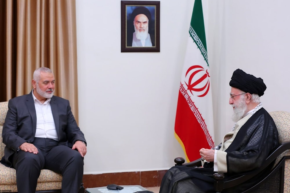 السيد خامنئي يستقبل هنية: دعم إيران للمقاومة الفلسطينية ثابت