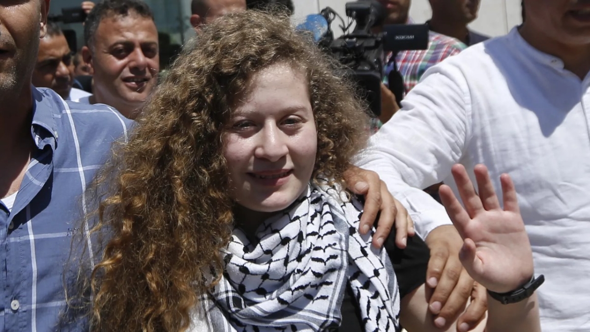 جيش الاحتلال يعتقل الفلسطينية عهد التميمي