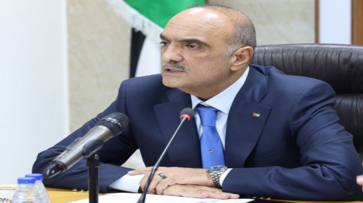عاجل ..  الخصاونة : كلُّنا على قلب رجل واحد خلف جلالة الملك مؤسَّسات وأحزاب ومواطنون  في مواقفه المشرِّفة لنُصرة القضيَّة الفلسطينيَّة