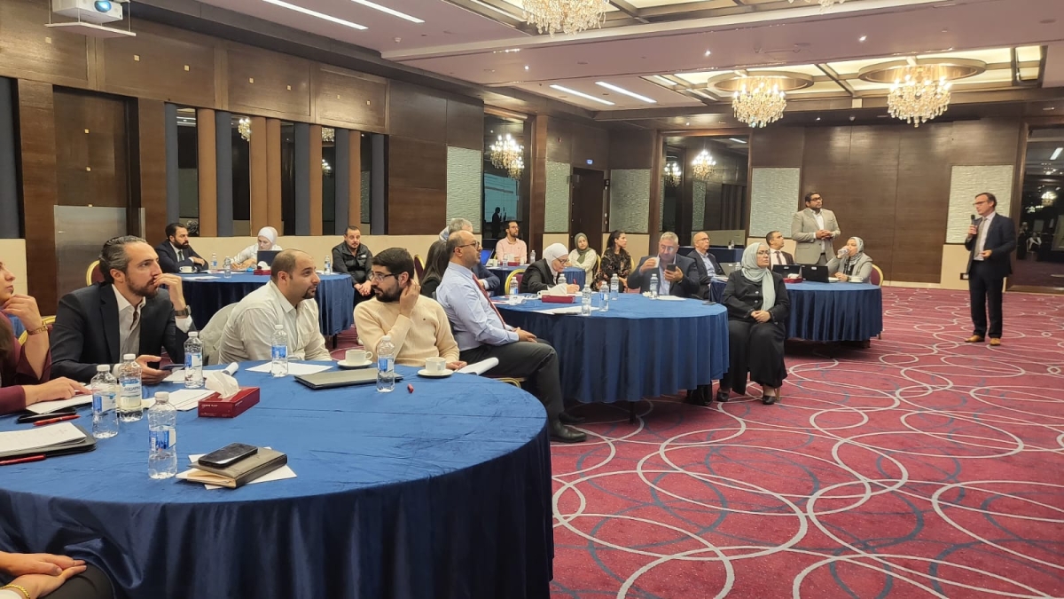 الطاقة تناقش خيارات الأطر القانونية والتنظيمية لإنتاج الهيدروجين الأخضر