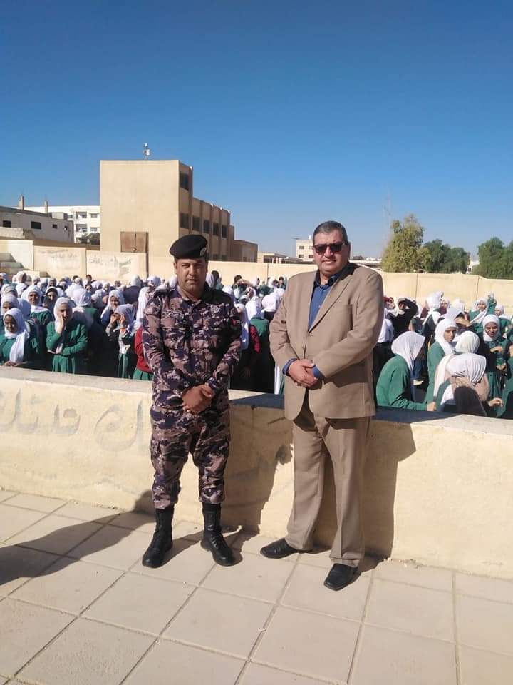 مدير تربية الزرقاء الثانية يتفقد عددا من مدارس المديرية