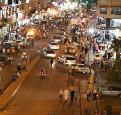 قرار حكومي حول تنظيم الباعة المتجولين والأكشاك