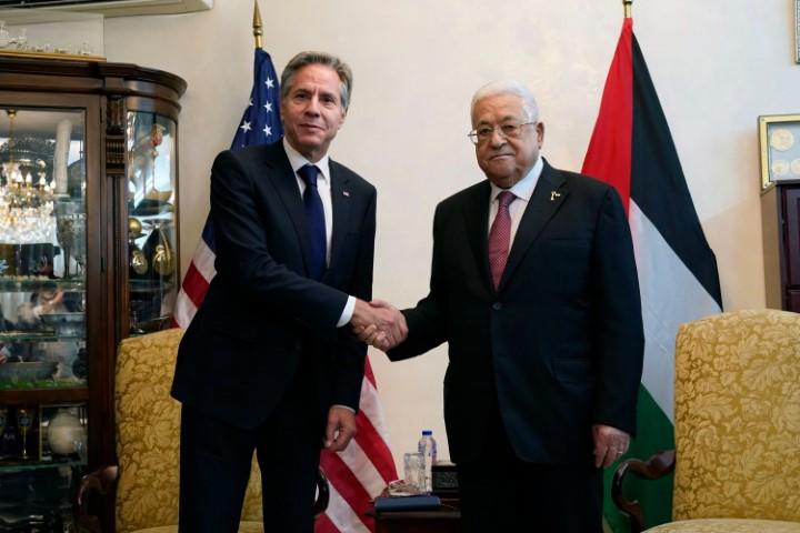 بلينكن: يجب أن تحكم السلطة الفلسطينة الضفة وغزة