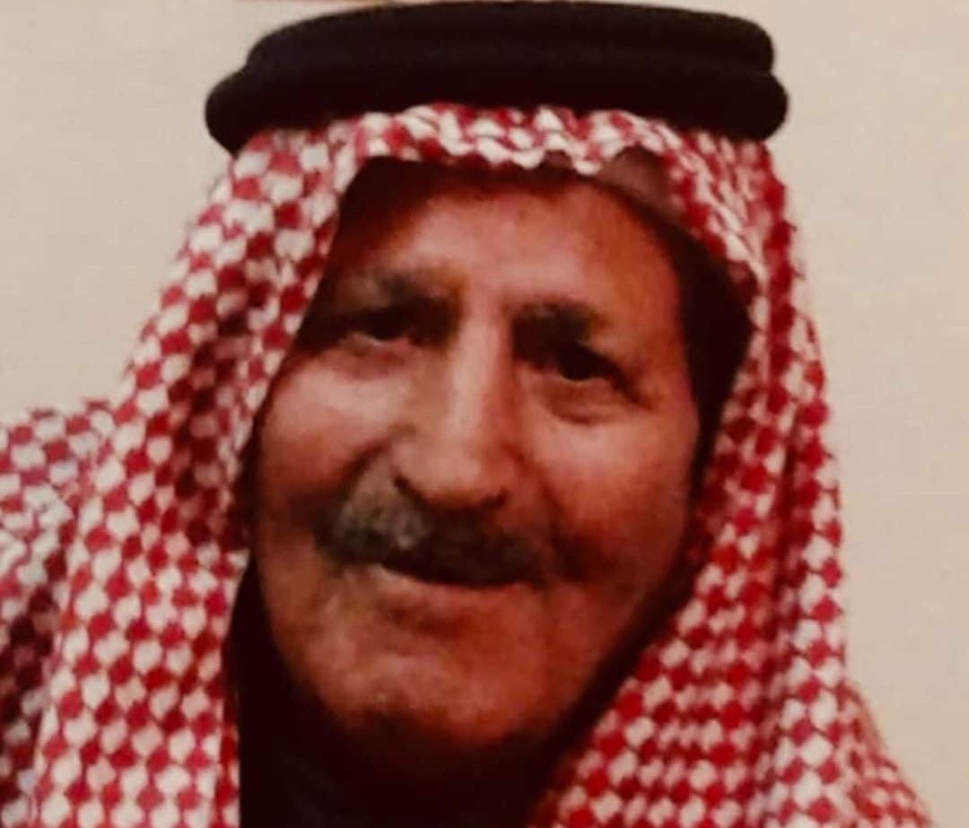 الشيخ  الخريشا يعزي البدارين بوفاة الحاج عليان الزامل