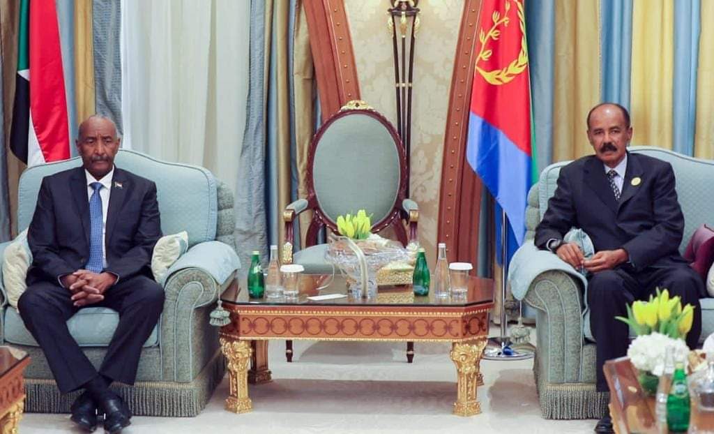 برهان يلتقي الرئيس الإريتري أسياس أفورقي