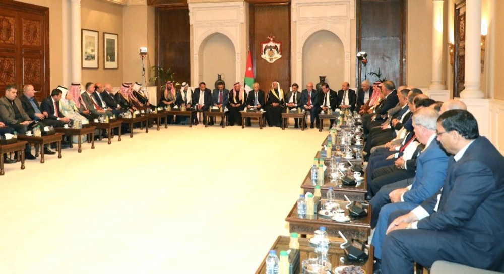 العيسوي يلتقي وجهاء ونواب وسياسيون و متقاعدون عسكريون وممثلو مؤسسات مجتمع مدني