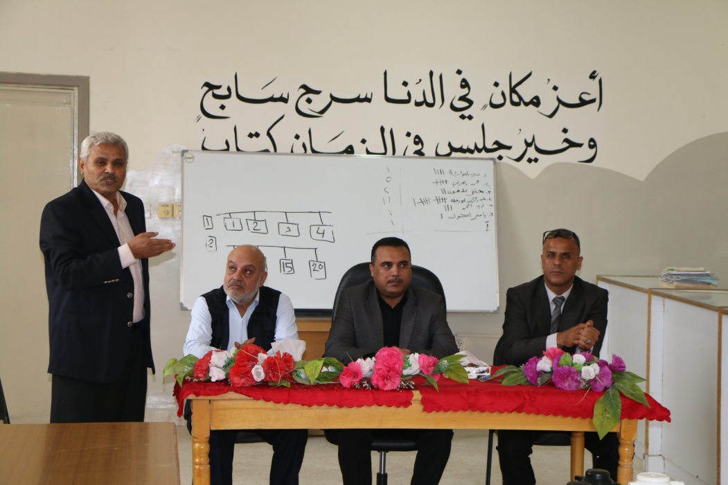 متصرف لواء الشونة الجنوبية وعدد من مديري الدوائرالحكومية في لقاء مع أهالي منطقة النهضة