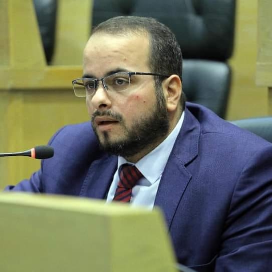 النائب الرياطي يطالب بعفو خاص عن العدوان