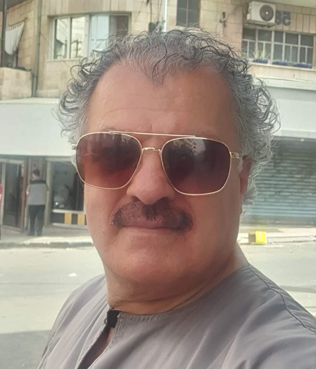 يا اخت معتصماه  لا تحزني ... لا تحزني ياخنساء