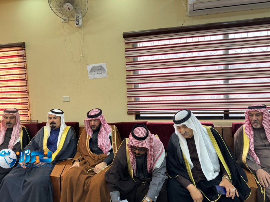 الشيخ عبدالكريم الحويان يترأس  جاهة عشائرية بسبب حادث سير أودى بحياة الشاب عمر خروب...صور