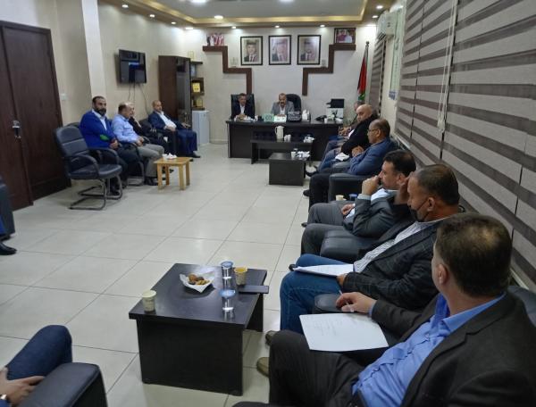 محافظ إربد يؤكد أهمية التحوط تحسباً من أضرار السيول