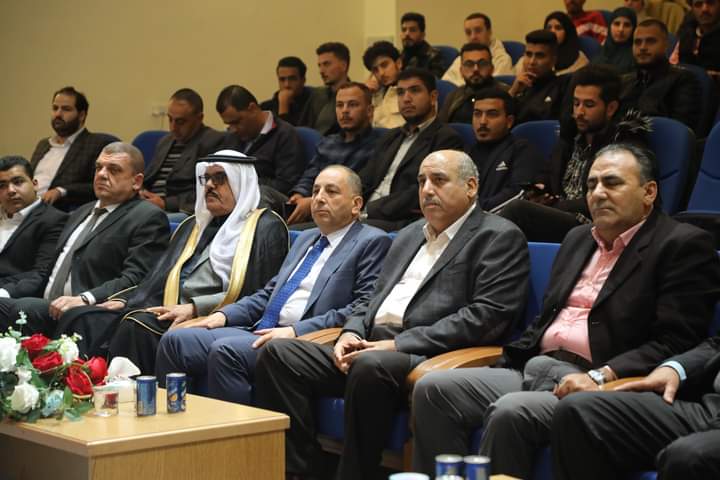 ندوة حوارية حول الحياة الحزبية ودور الشباب والمرأة في الرؤيا الملكية في تحديث المنظومة السياسية  في جامعة ال البيت.