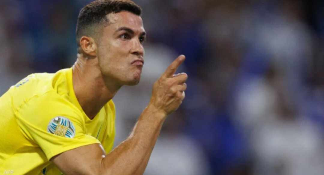 هل تفاوض رونالد مع  الهلال وانضم إلى النصر؟؟؟
