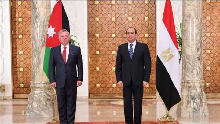 الملك سيجري زيارة خاطفة إلى القاهرة