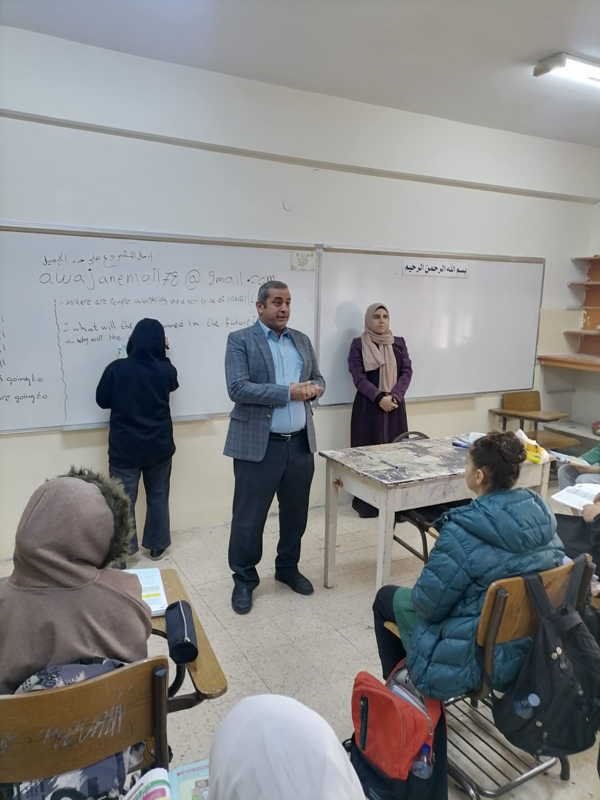 الشديفات يجري زيارة ميدانية لمدرسة عوجان الثانوية