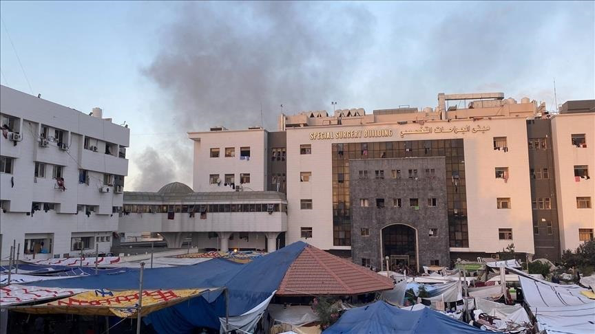 إعلام فلسطيني: اعتقال مدير مستشفى الشفاء
