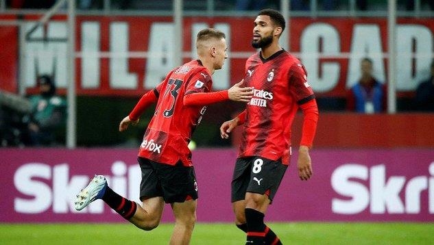 ميلان يستعيد انتصاراته في الدوري بفوز على فيورنتينا