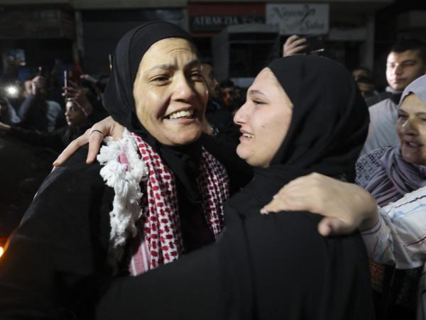 بالأسماء...تحرير 30 طفلًا و 3 أسيرات بالدفعة الرابعة من صفقة التبادل