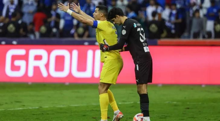 الهلال يسخر من كريستيانو رونالدو