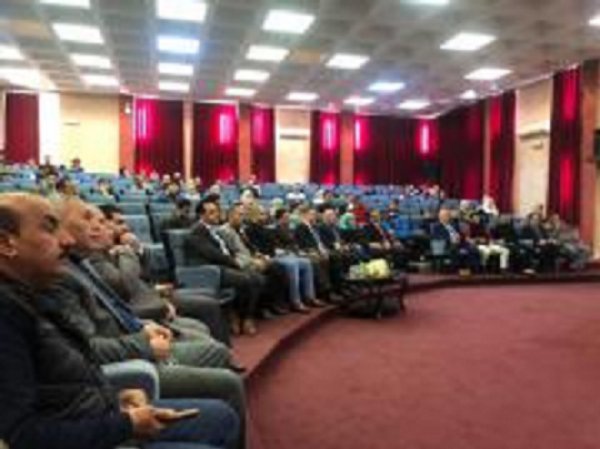 ندوة حوارية حول الحياة الحزبية ودور الشباب والمرأة في الرؤيا الملكية في تحديث المنظومة السياسية في جامعة إربد الأهلية