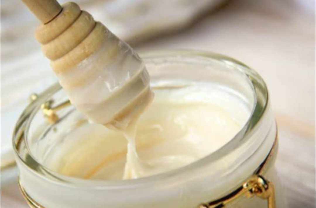 العسل ...العناية بالبشرة والشفاء من الجروح