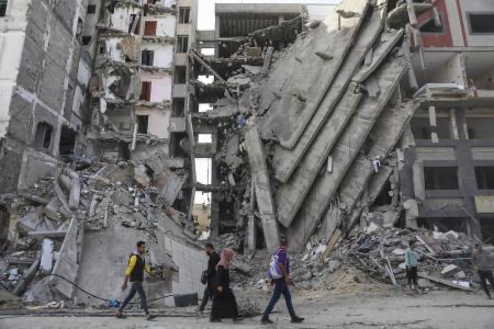 60 يوما للحرب على غزة: عشرات الشهداء والجرحى بغارات على القطاع