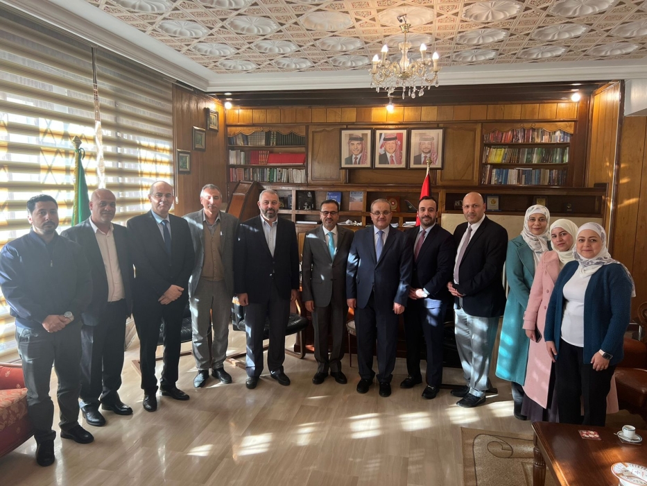 السفير الأردني بالجزائر يستقبل المشاركين في البرامج التدريبية والعابرة للحدود لمشروع ايرودايت ايراسموس بلس ...صور