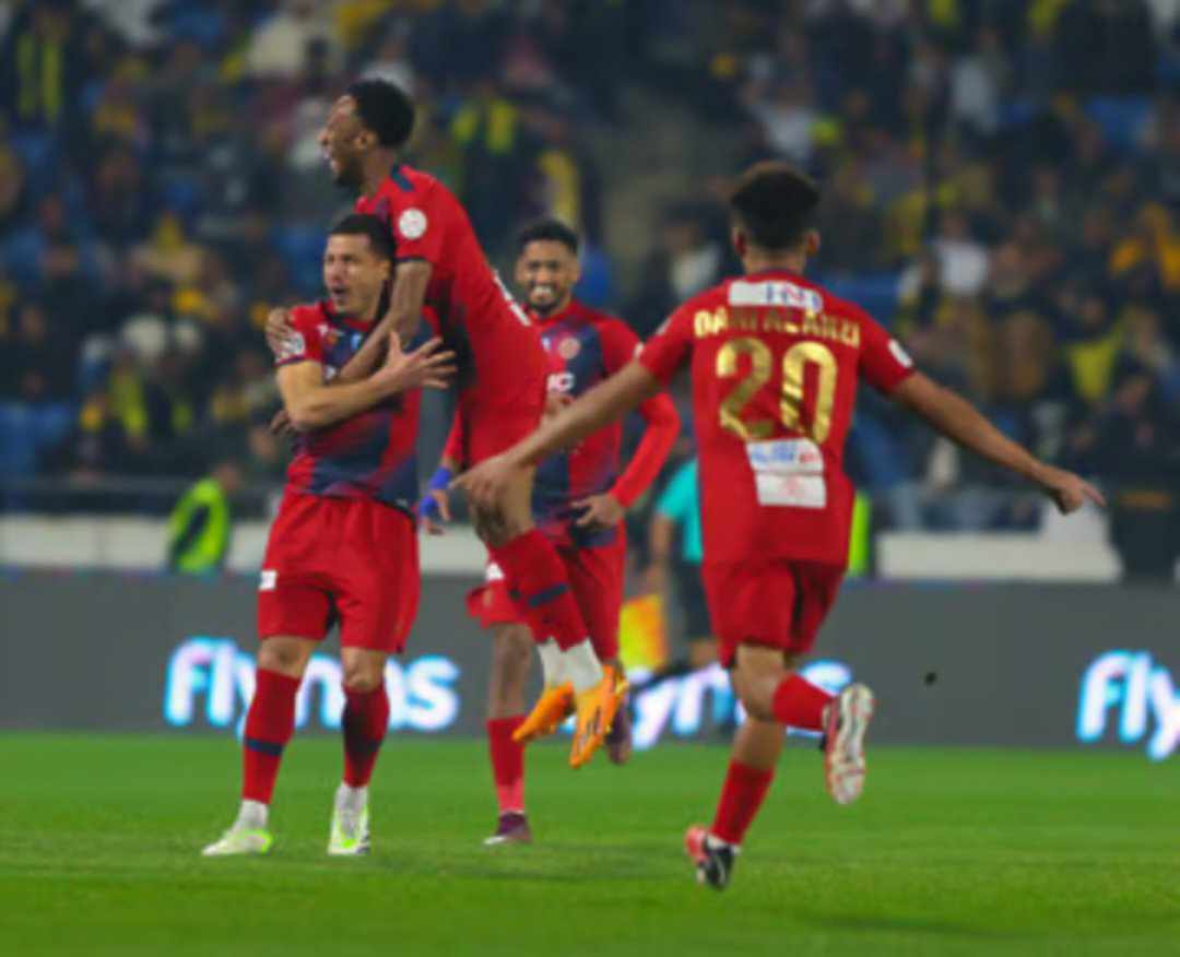 ضمك يسحق الاتحاد بثلاثية مقابل هدف في دوري روشن