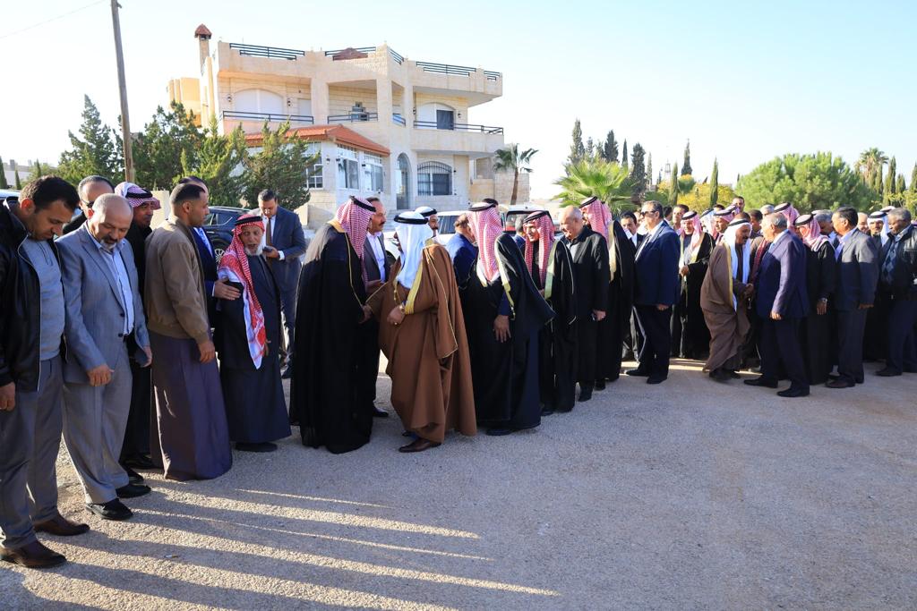 قبيلة الحويطات الجازي وقبيلة بني حسن ابو عليم نسايب ...صور