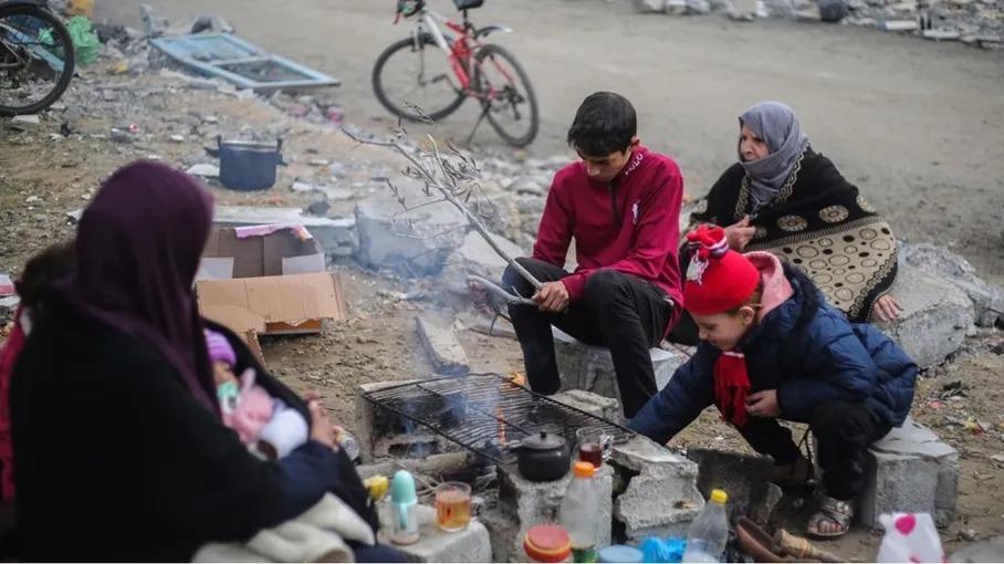 مئات المغاربة العالقين في غزة يناشدون حكومة بلادهم