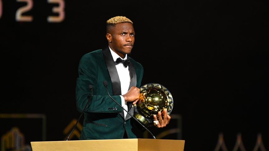 النيجيري فيكتور أوسيمين أفضل لاعب في إفريقيا 2023