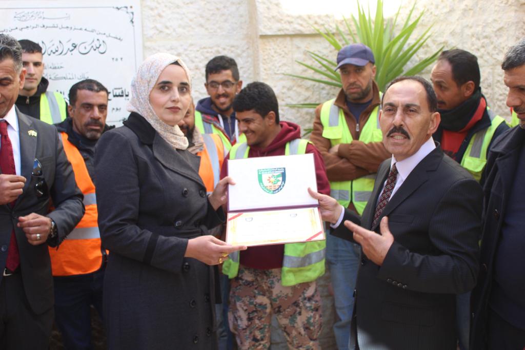 البلقاء التطبيقية: وحدة التنمية وخدمة المجتمع المحلي تنفذ مبادرة جديدة في تتبع المسارات الدينية في البلقاء...صور