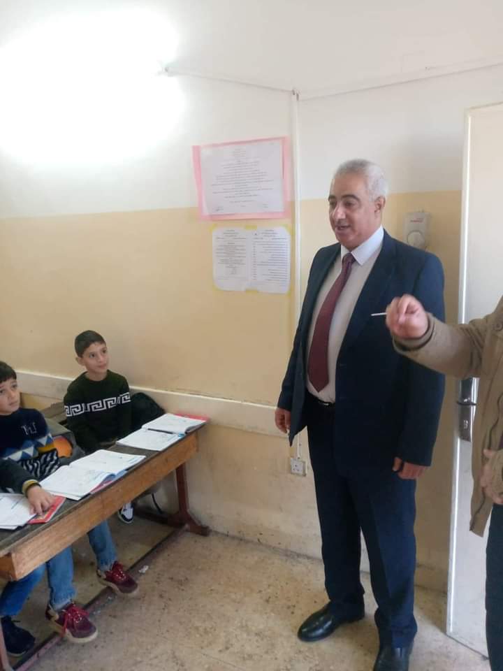 مدير الشؤون التعليمية في لواء الكورة يزور مدرسة مصعب بن عمير الأساسية للبنين_صور