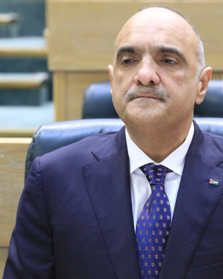 رئيس الوزراء يعزي نظيره الكويتي بوفاة سمو أمير الكويت الراحل