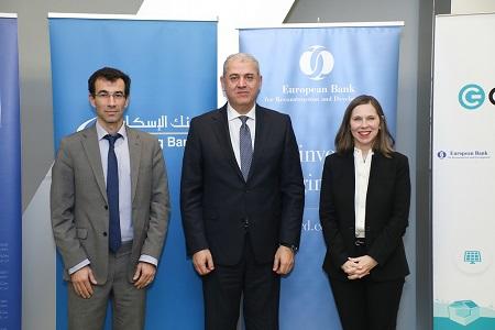 بنك الإسكان يوقع اتفاقية تمويل ائتماني بقيمة 15 مليون دولار