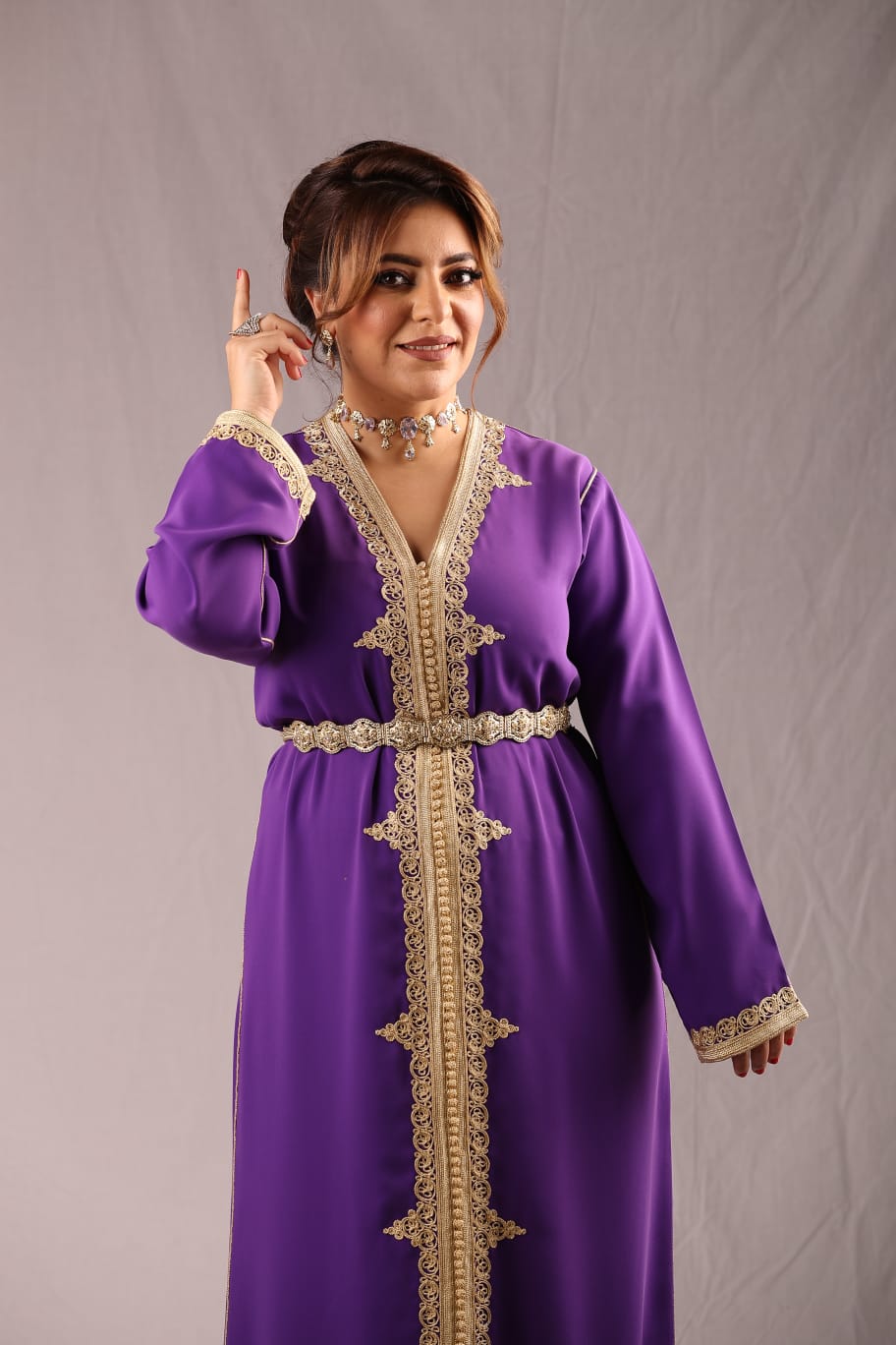 الفنانة المغربية رجاء اوناصر تطلق كشكول شعبي من الثراث المغربي ..صور