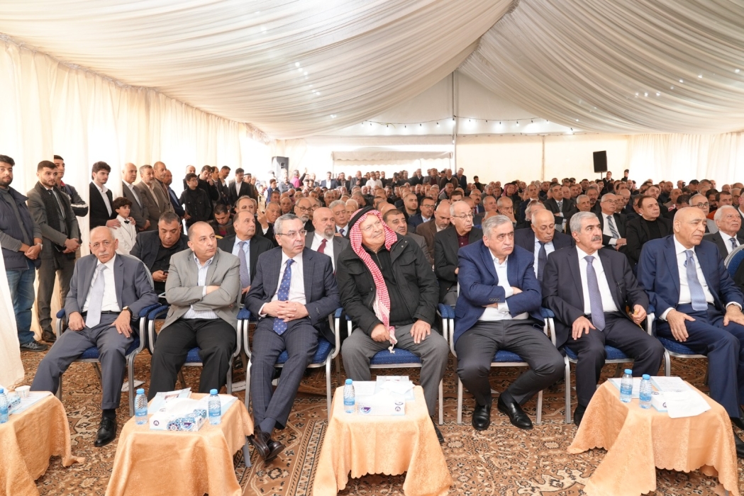 عبيدات يفتتح ديوان الشيخ المرحوم قويدر السليمان في حرثا...صور