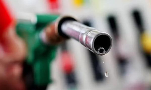 ترجيح تخفيض سعر البنزين 22 فلسا الشهر المقبل