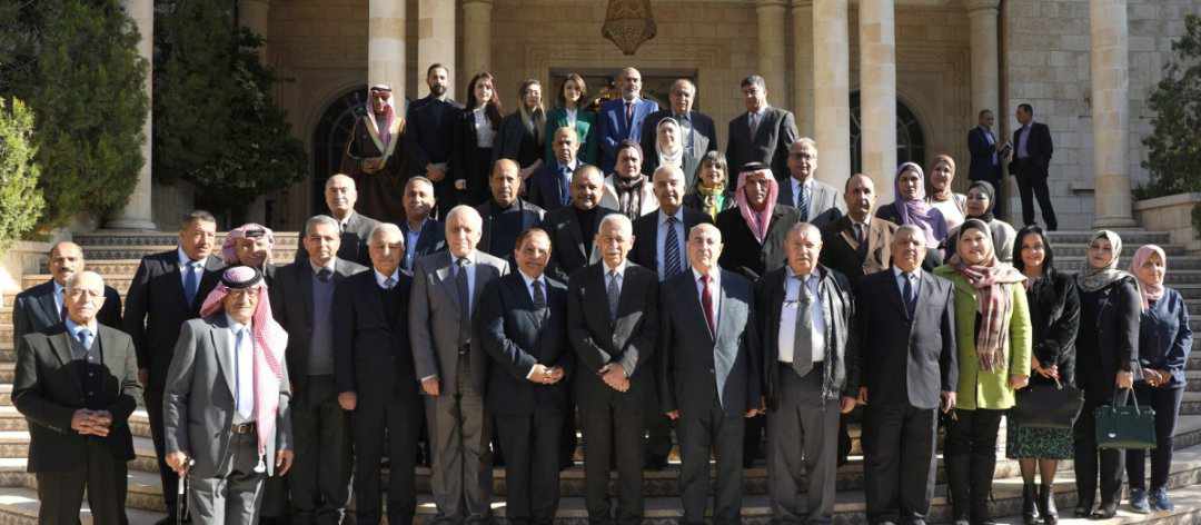 العيسوي: الملك مواقفه شجاعة وصلبة  ويقوم بجهود متواصلة لوقف الحرب على غزة*...صور