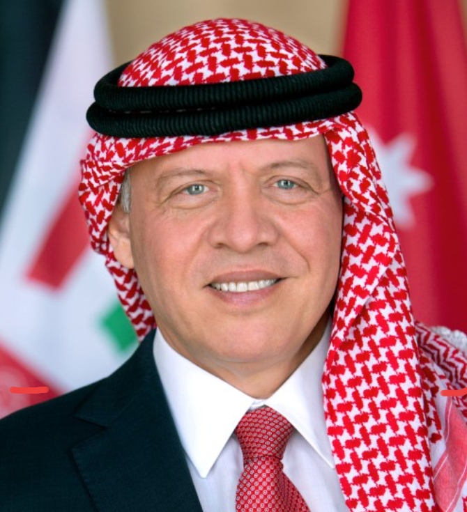 الملك يجري اتصالًا هاتفيًا مع مستشار جلالته لشؤون العشائر كنيعان البلوي معزيًا  بوفاة شقيقه احمد