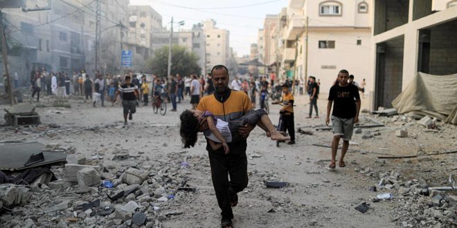 تحريض جديد على الإبادة الجماعية.. صحفي إسرائيلي يدعو لقتل 100 ألف فلسطيني في غزة بضربة واحدة