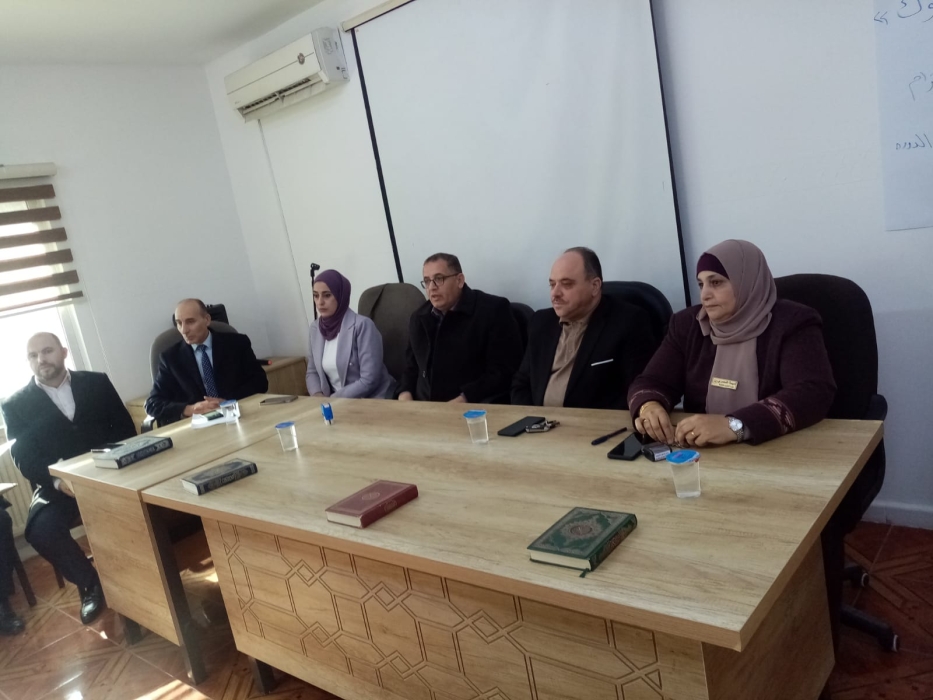الجراح يعقد اجتماعاً لرؤساء ومساعدي قاعات الثانوية العامة الدورة التكميلية2023