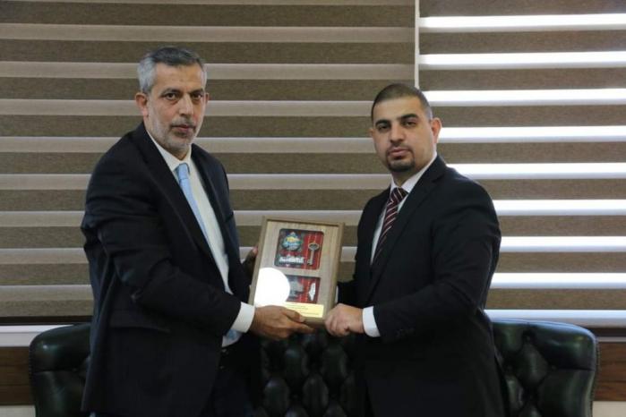 نقيب المحامين الفلسطينيين يزور نقابة المحامين الأردنيين